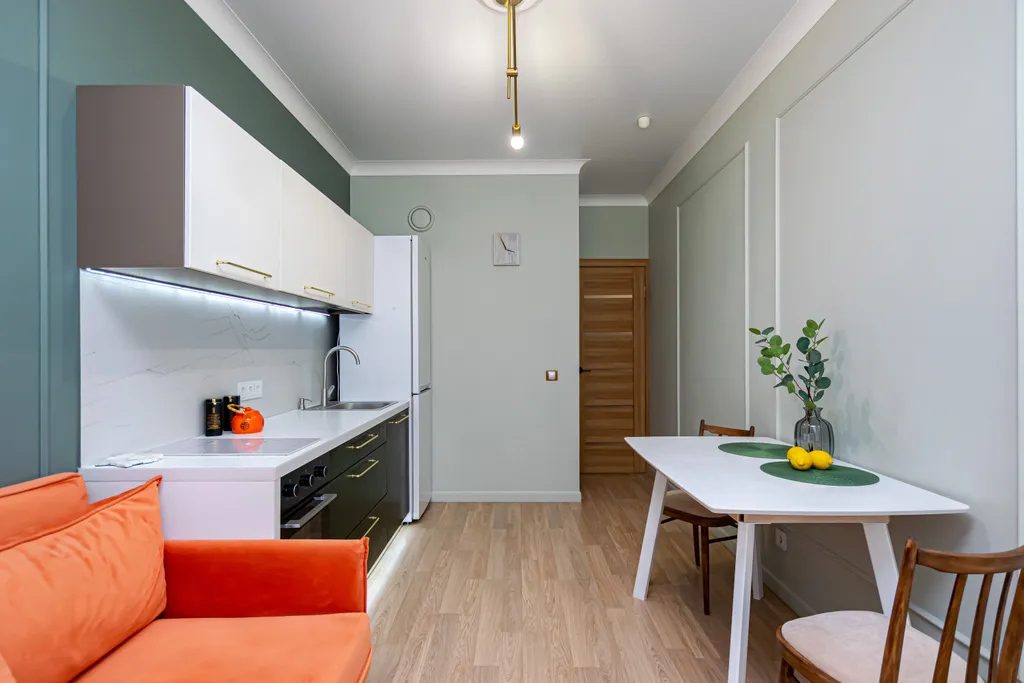 Яркая квартира на набережной