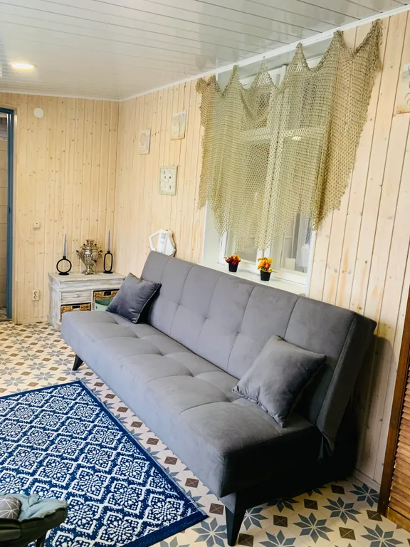 Домик у моря с выходом на залив