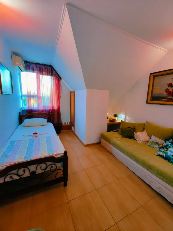 Двухкомнатные пятиместные апартаменты с мини-кухней без балкона