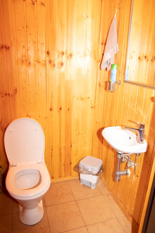 Дом охотника с бассейном для приятного отдыха