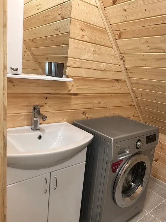 Дом на берегу Ладоги с песчаным пляжем, баня с купелью