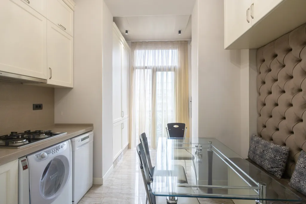 Апартаменты с видом на море около метро Сахиль