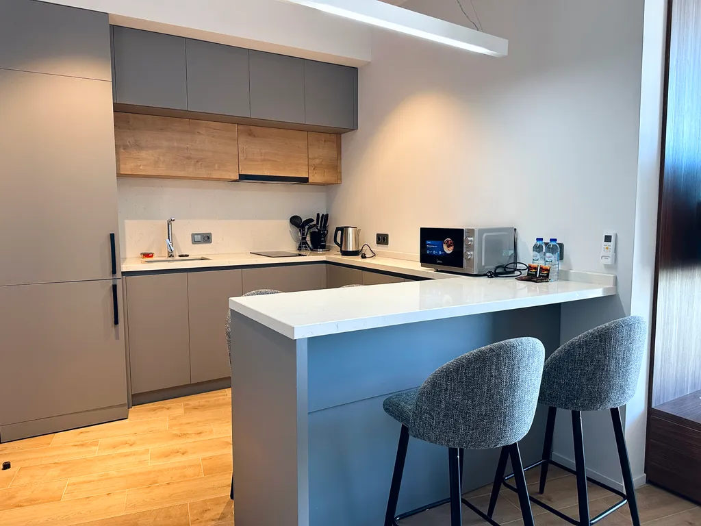 2-комнатный апартамент, шикарный вид на море