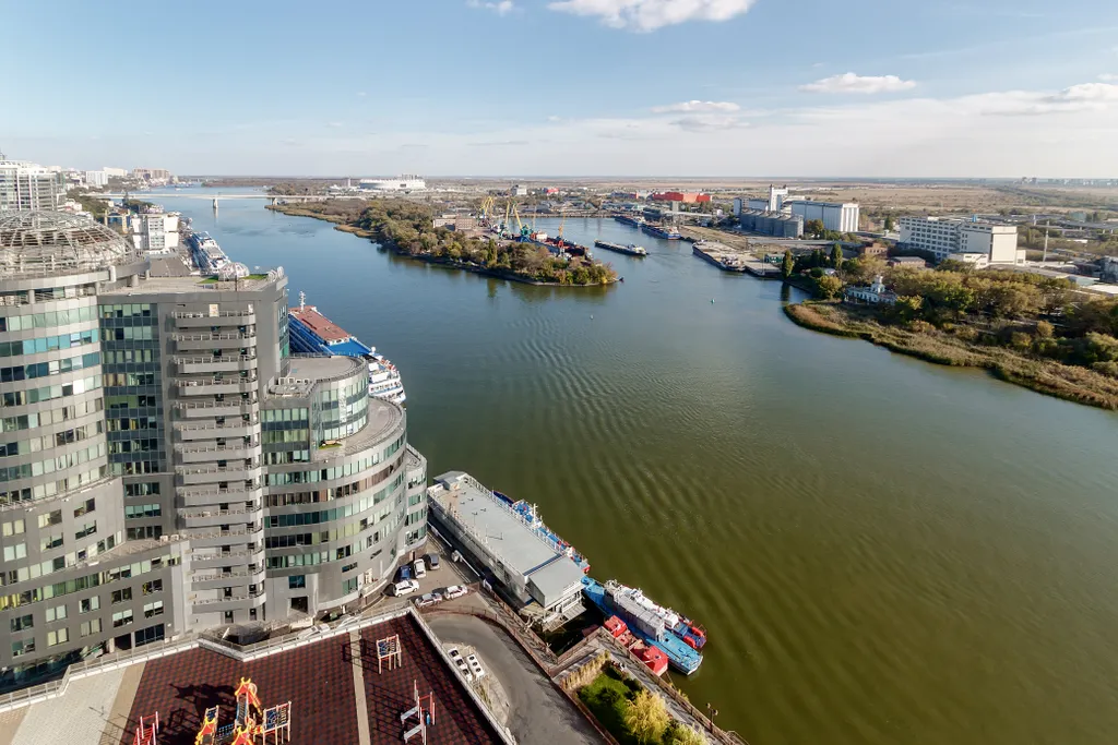 Квартира Lux студия с потрясающим видом на Дон с 24го этажа — аренда посуточно в Ростов-на-Дону