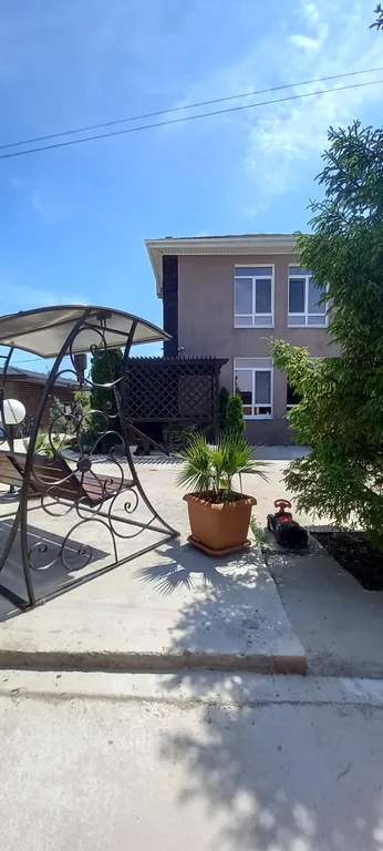 Квартира в семейном домике