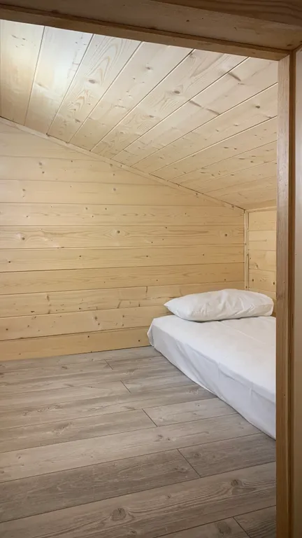 Трехместный лофт