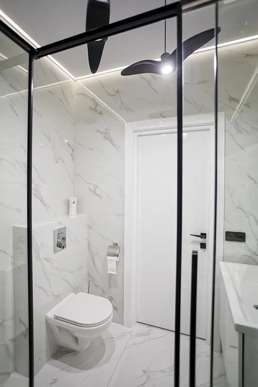 Студия с дизайнерским ремонтом в парковой зоне с террасой