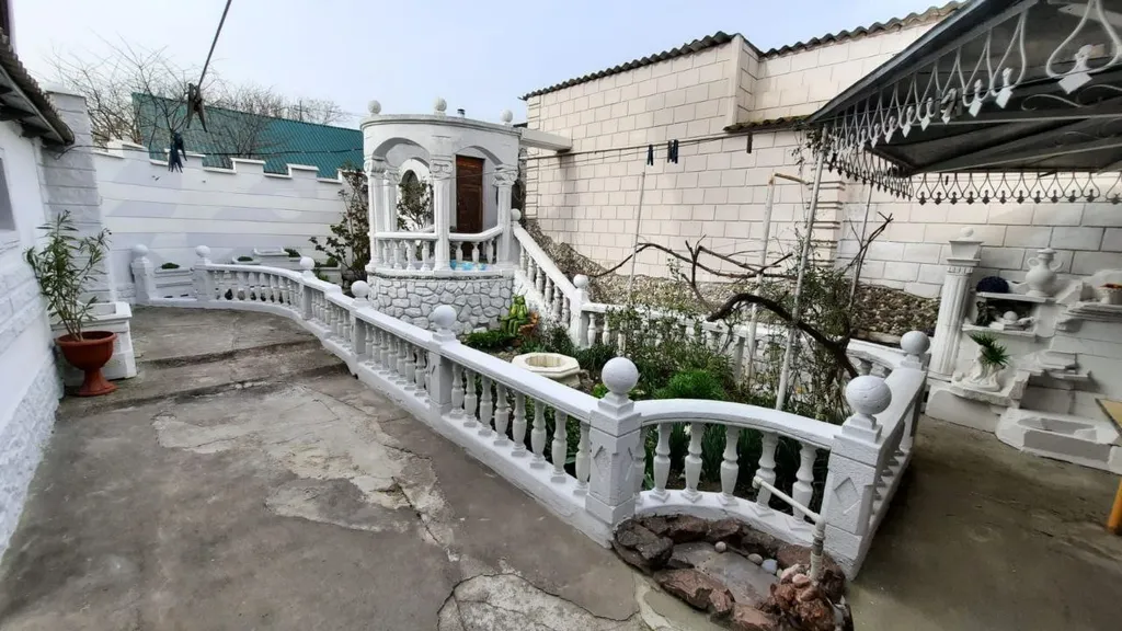 Дом на берегу моря