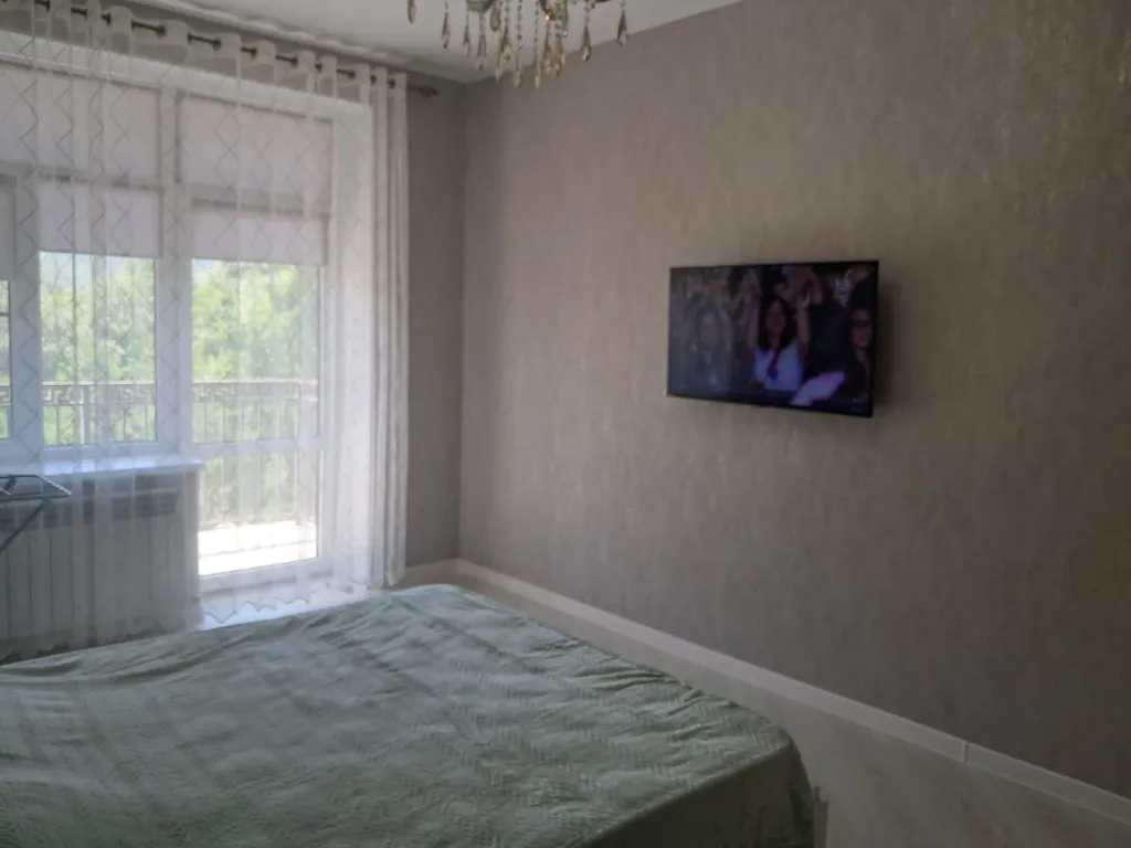 Уютная, новая квартира в центре города