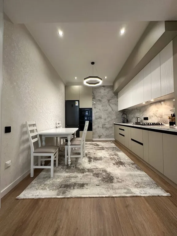 Brodway apartment 20 in Bay tash tower