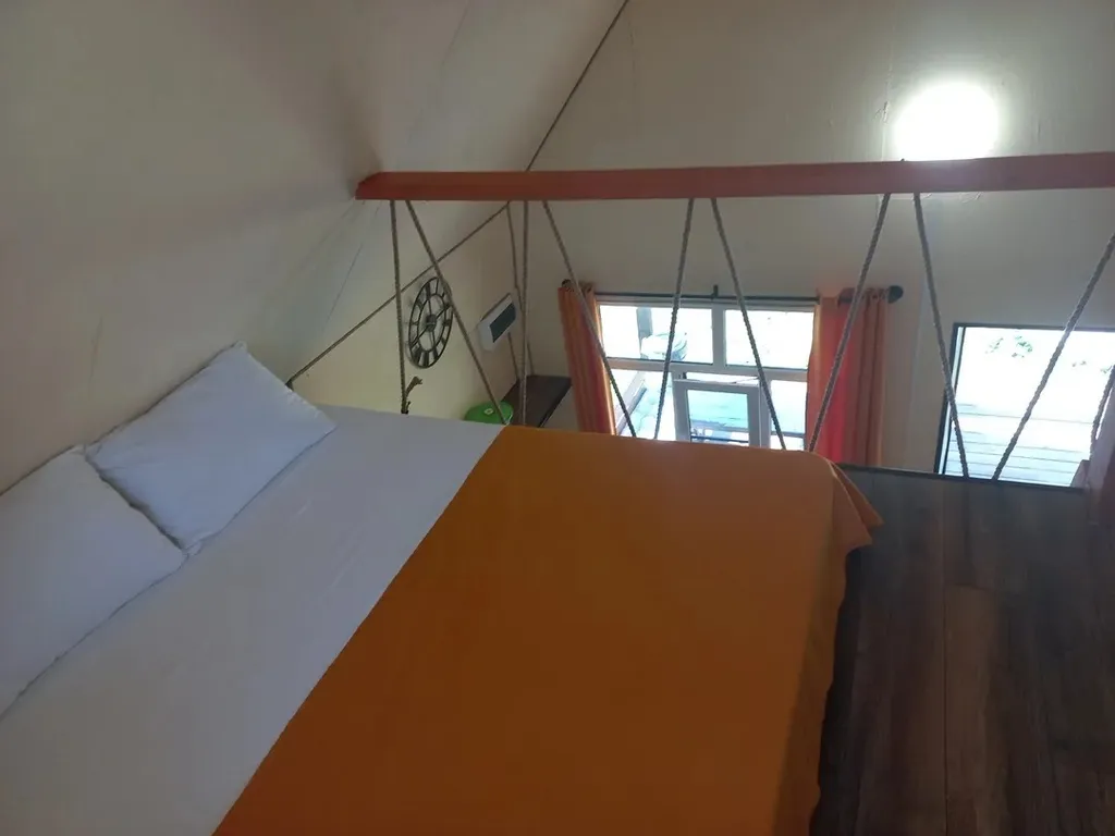 Коттедж 2-комнатный Дом — Перевалка