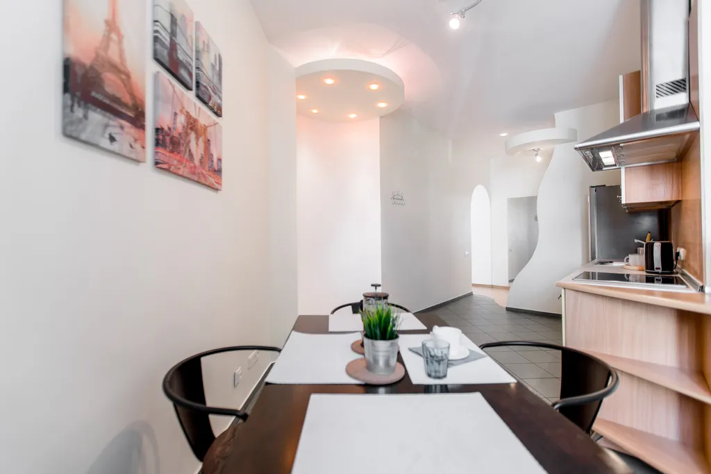 Квартира 4-комнатная Квартира — Минск