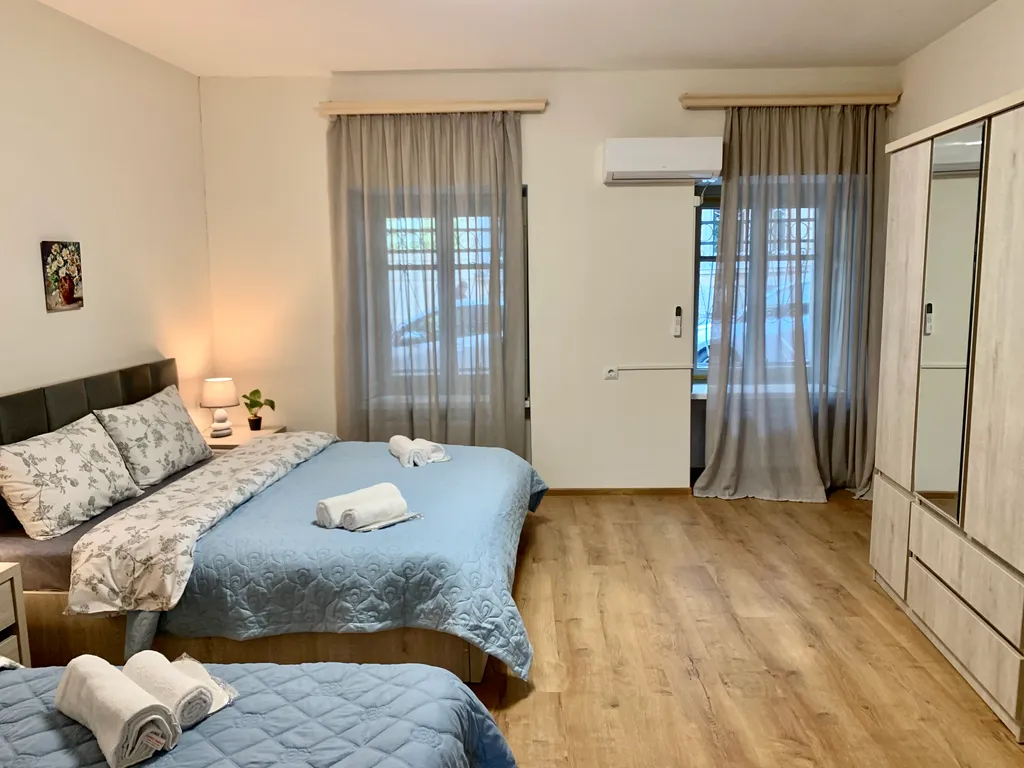 Трехкомнатная квартира в старом городе