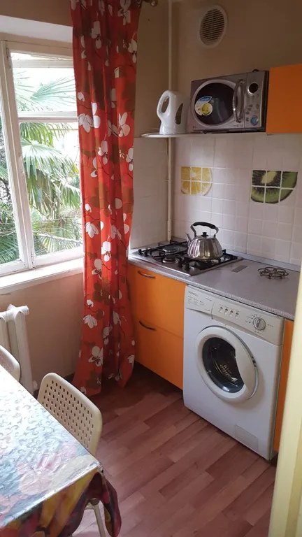 Двухкомнатная квартира в самом центре у моря