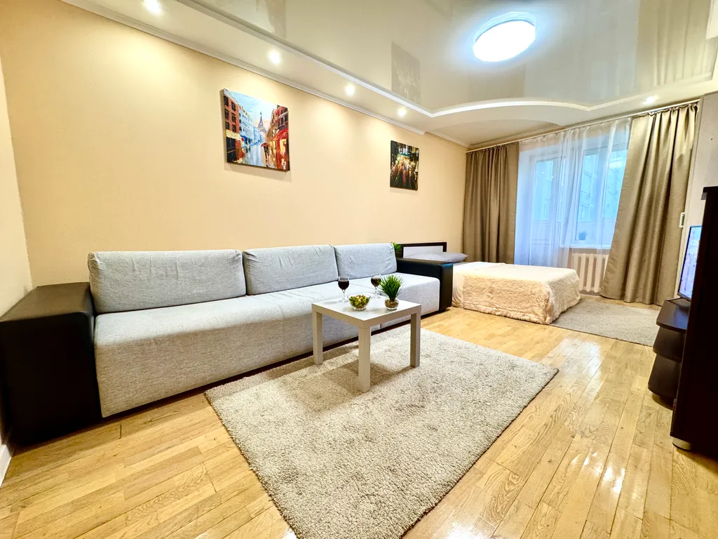 Уютная двушка в центре рядом с набережной реки Волга