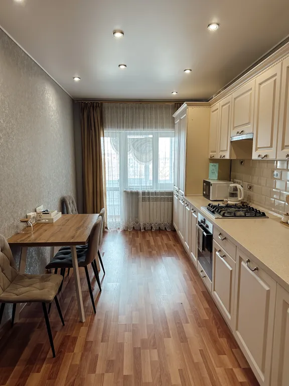 Двухкомнатная квартира недалеко от Монастыря