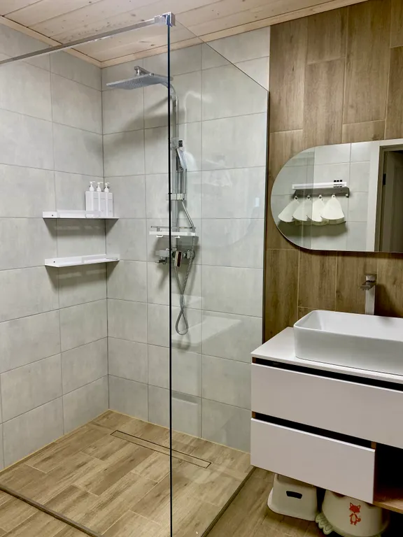 Домик Сказочный Лес с гриль-мангалом, костровой и большой сауной