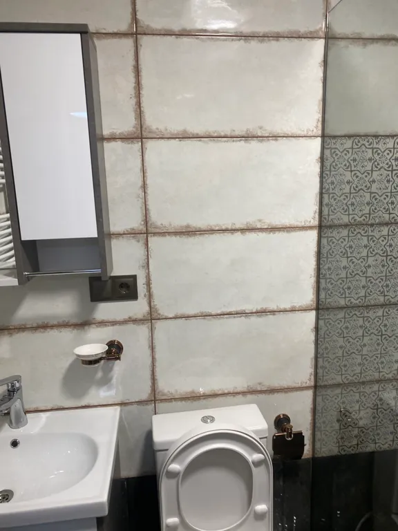 Большая высокая светлая студия на 26 этаже