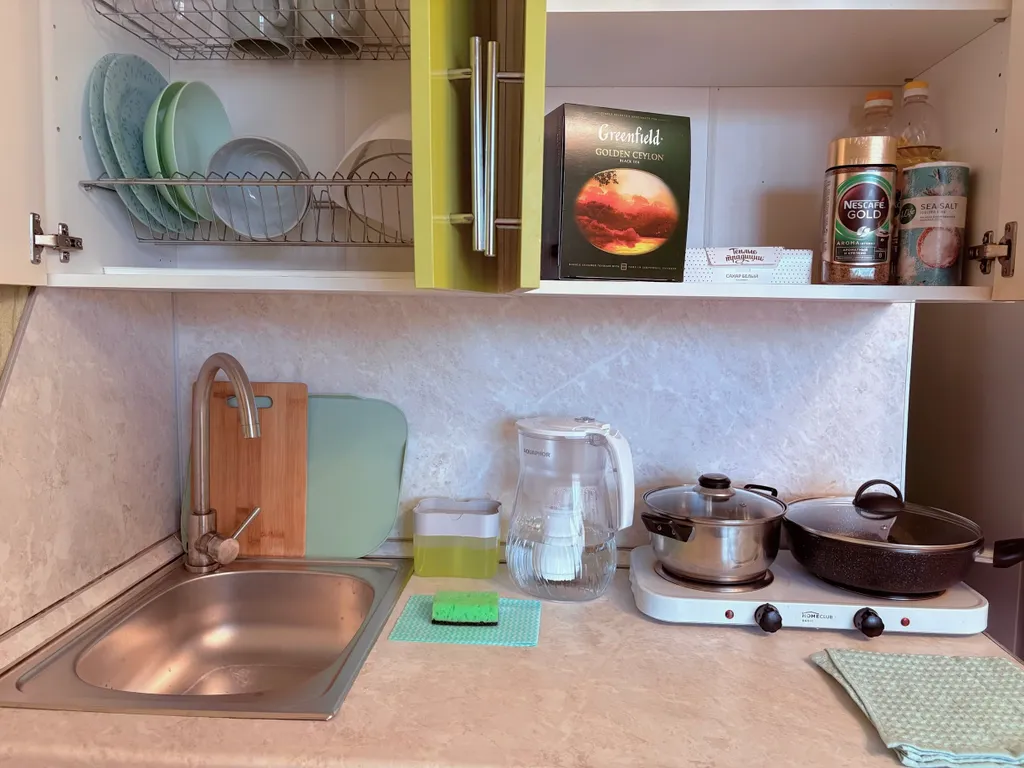 Green Apartment с ванной и большим ТВ