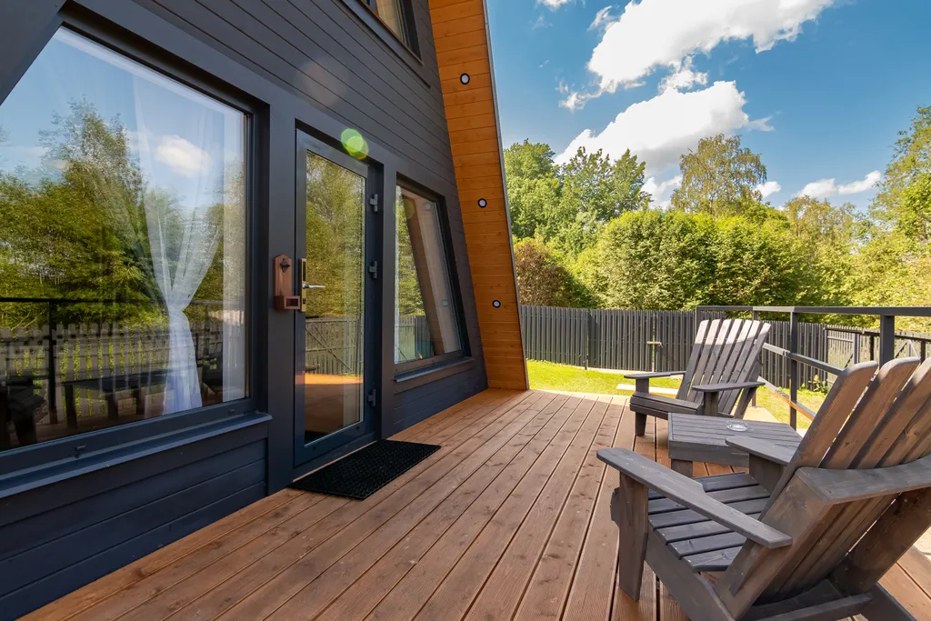 Коттедж Дом Лаунж на Красном озере — Коробицыно