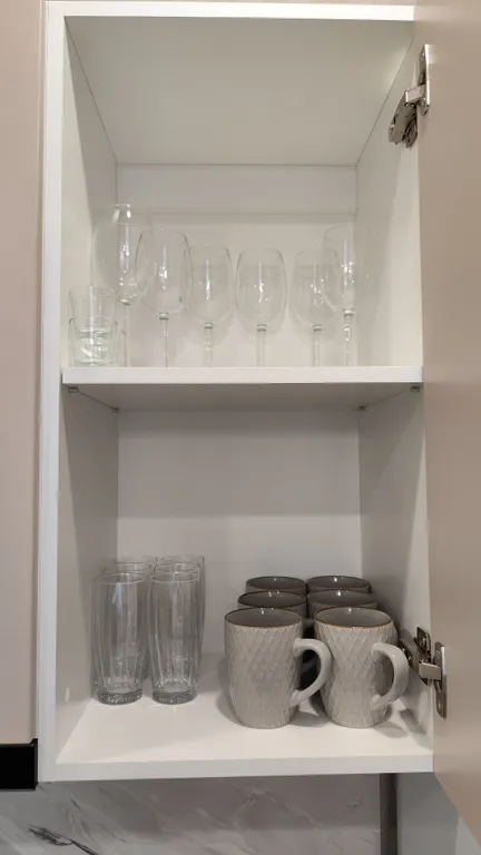 Уютная двухкомнатная квартира в новом жк на берегу озера