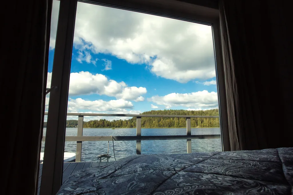 Уютный дом в уединенном месте в шхерах Ладоги