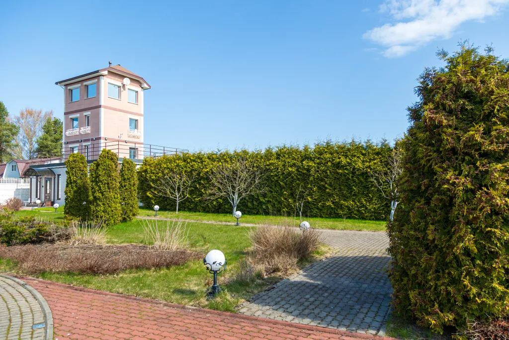 Усадьба у озера