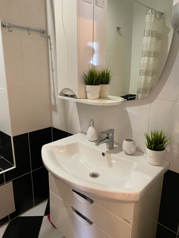 Просторная двухкомнатная квартира в центре