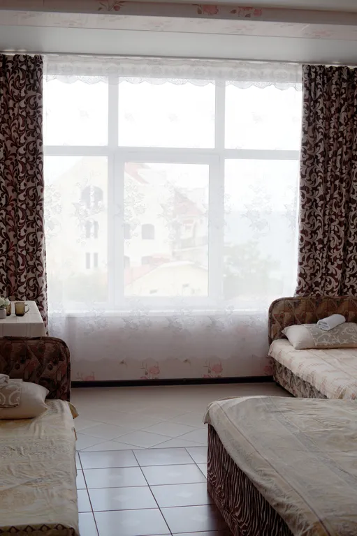 Четырехместный номер с отоплением и со всеми удобствами