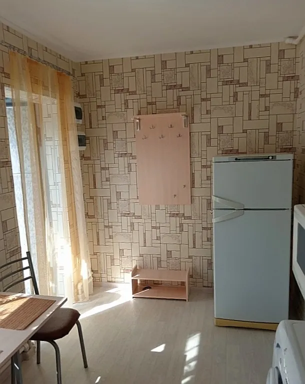 Уютная жилая секция в частном секторе недалеко от моря