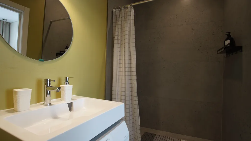 Дизайнерская двухкомнатная квартира с безупречным интерьером