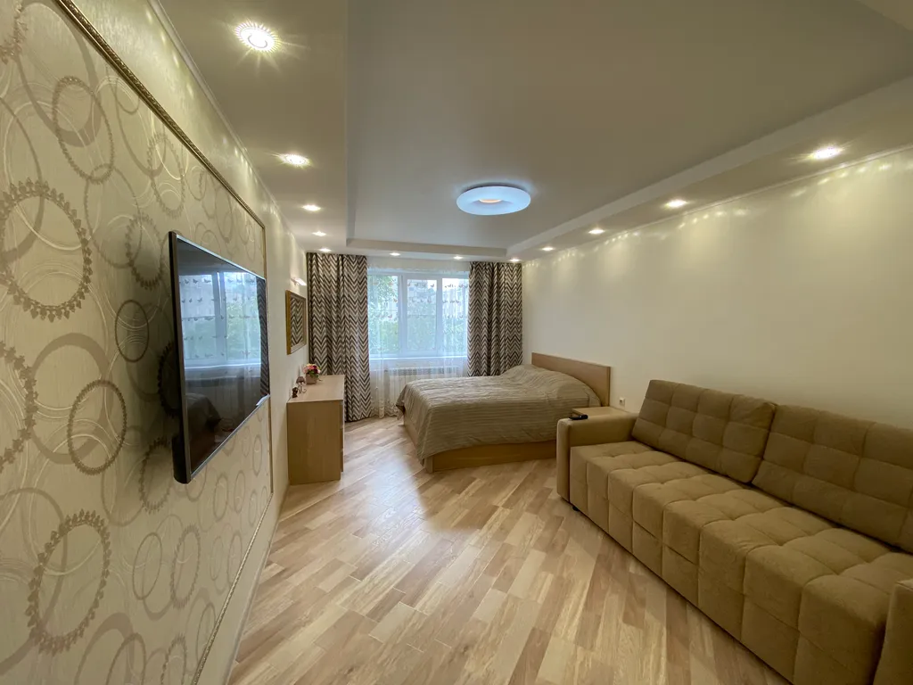 Квартира Квартира с видом на монастырь "Мелодия" — Тихвин