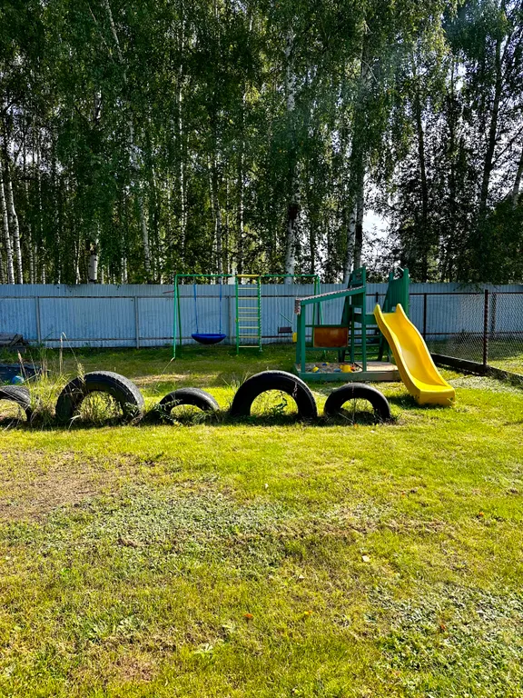 Коттедж Дом на берегу пруда — Бор