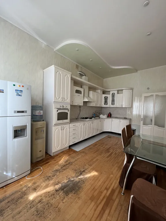 6-комнатный Дом