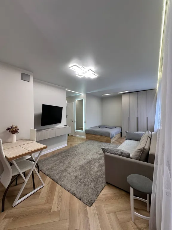 Уютная квартира студия с хорошим расположением недалеко от центра