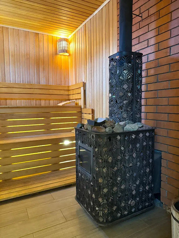 Дом с баней в доме с видом на лес и водохранилище