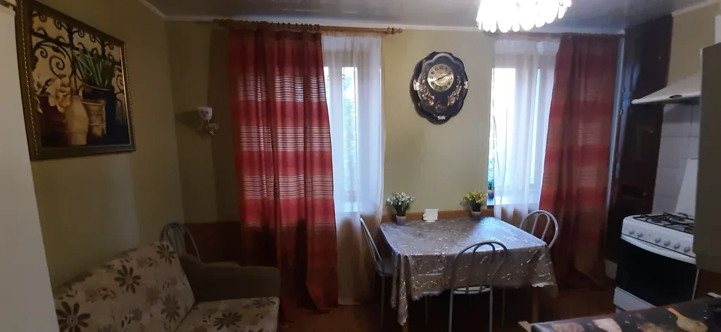 Квартира Уютная, бюджетная 2-комнатная квартира в центре города, с 2 спальнями — Мурманск