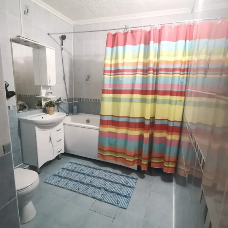 Двухкомнатная квартира в центре старого города