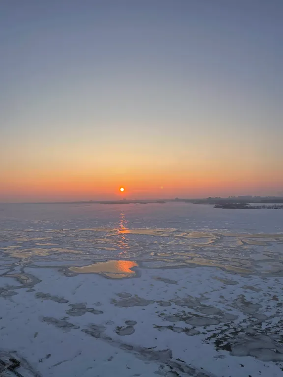 Апартмент с видом на Волгу и мост
