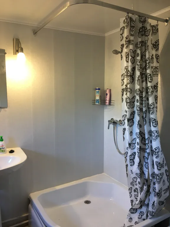 Дом на берегу озера