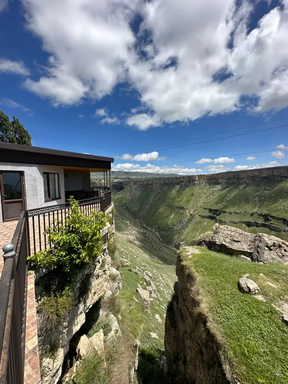Коттедж Дом с видом на водопад — аренда посуточно в Хунзах