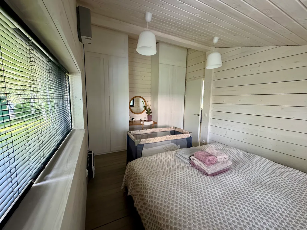 Коттедж Дом с летним бассейном, 3 спальни — Дубна