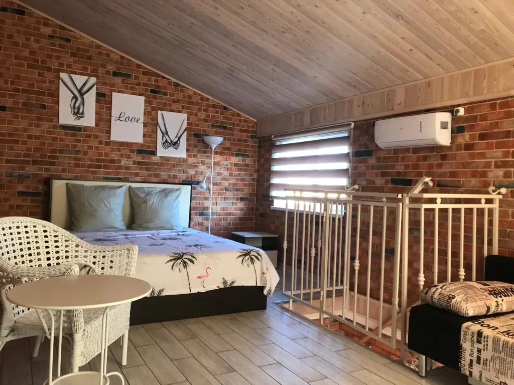 Коттедж Дом для семейного отдыха — аренда посуточно в Голубицкая