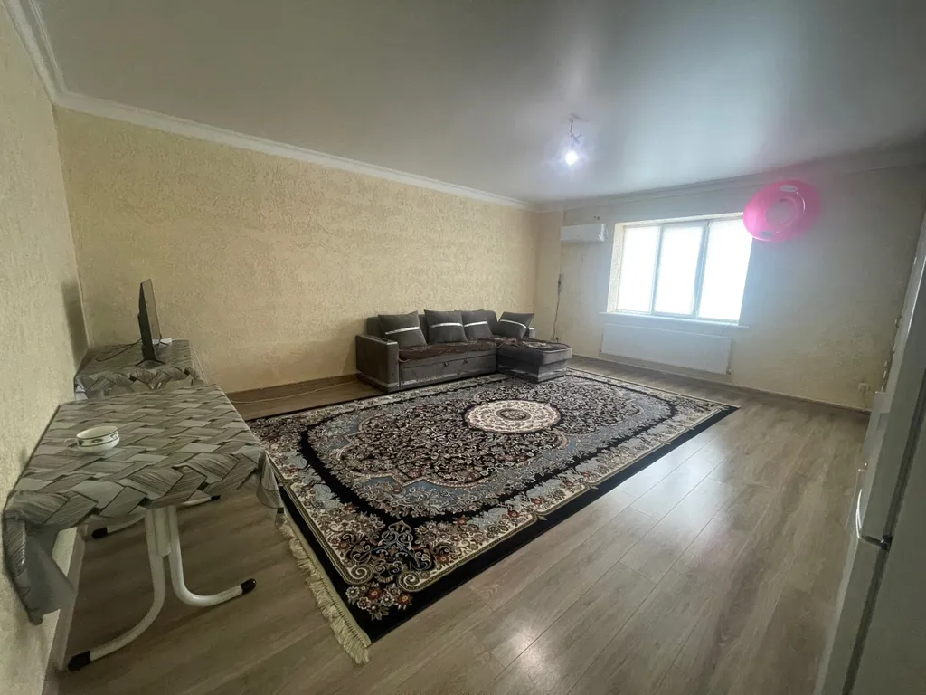 Уютная квартира в центре города с садом