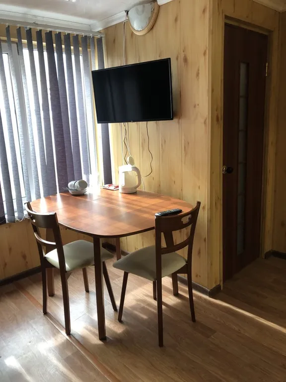 Четырехместный стандарт с диваном и отдельным входом №3