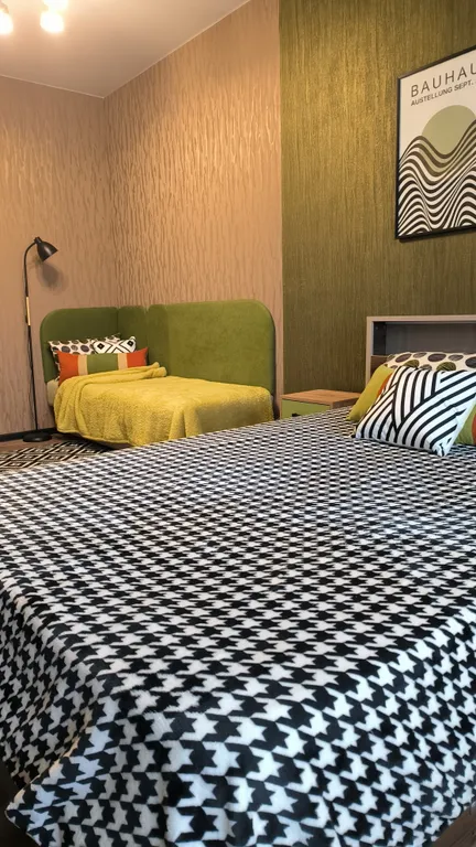 Квартира зелёного цвета.