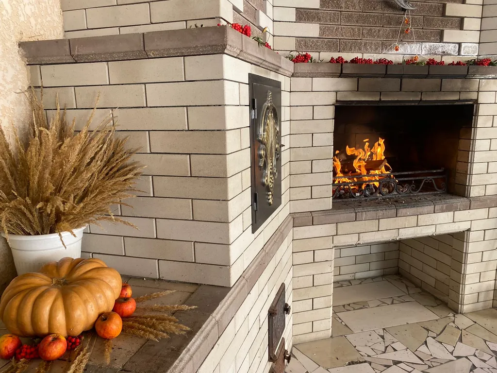 Уютный домик в сказочном месте