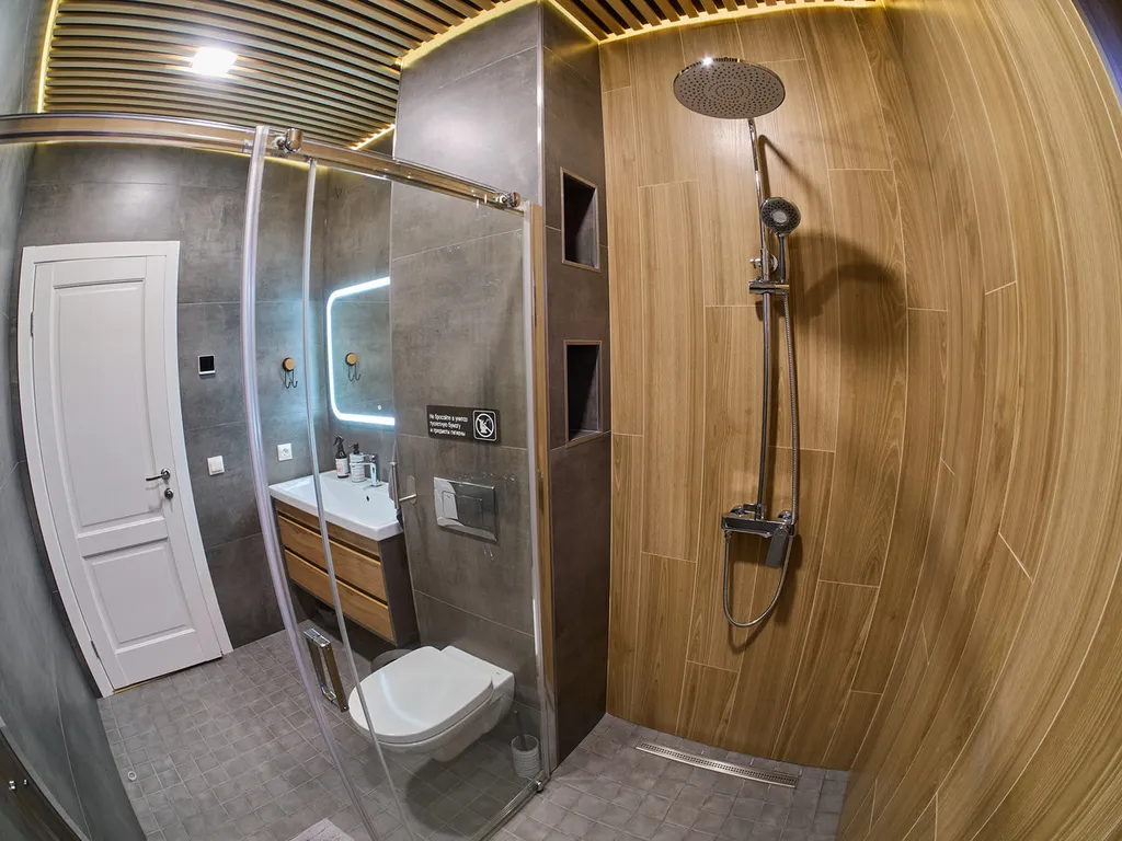 Дом на берегу озера