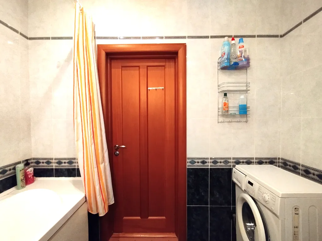 Квартира Уютная современная квартира у Кристалла — Тюмень