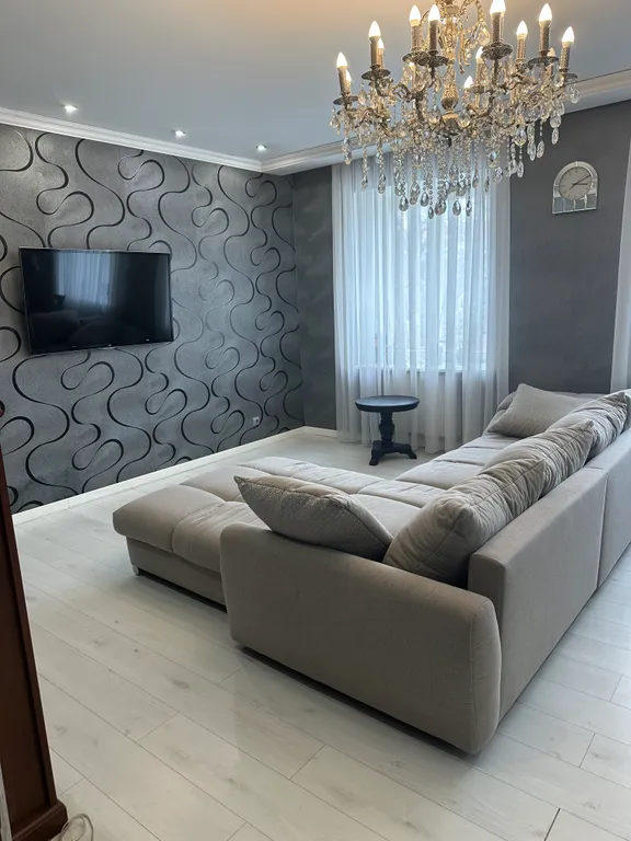 Трехкомнатная квартира в самом центре